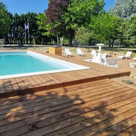 Bed & Breakfast La Romantique Du Chateau 3*
