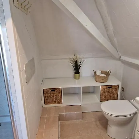 La Romantique Du Chateau Bed & Breakfast