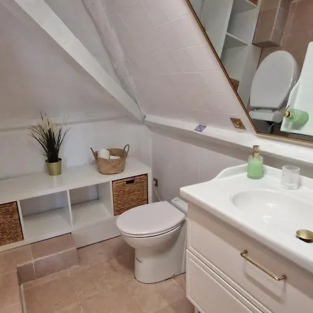 Frühstückspension La Romantique Du Chateau 3*