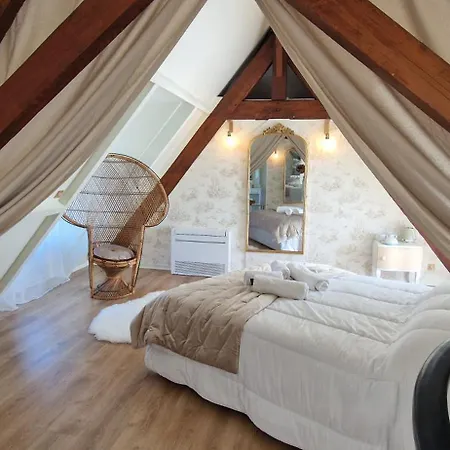 La Romantique Du Chateau Frühstückspension Gaillan-en-Médoc